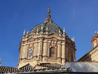 Arcángeles De La Cúpula De Iglesia San Pedro